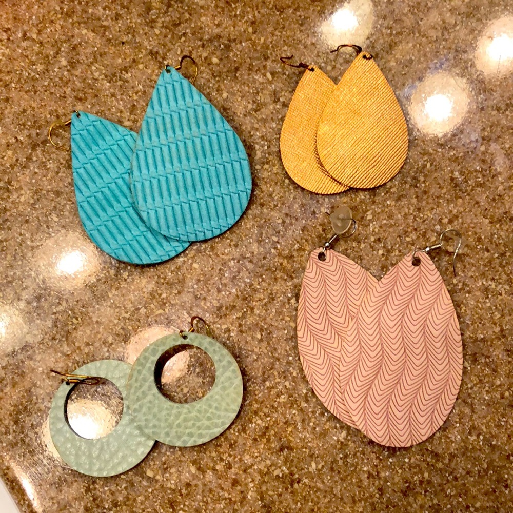 Leather earrings